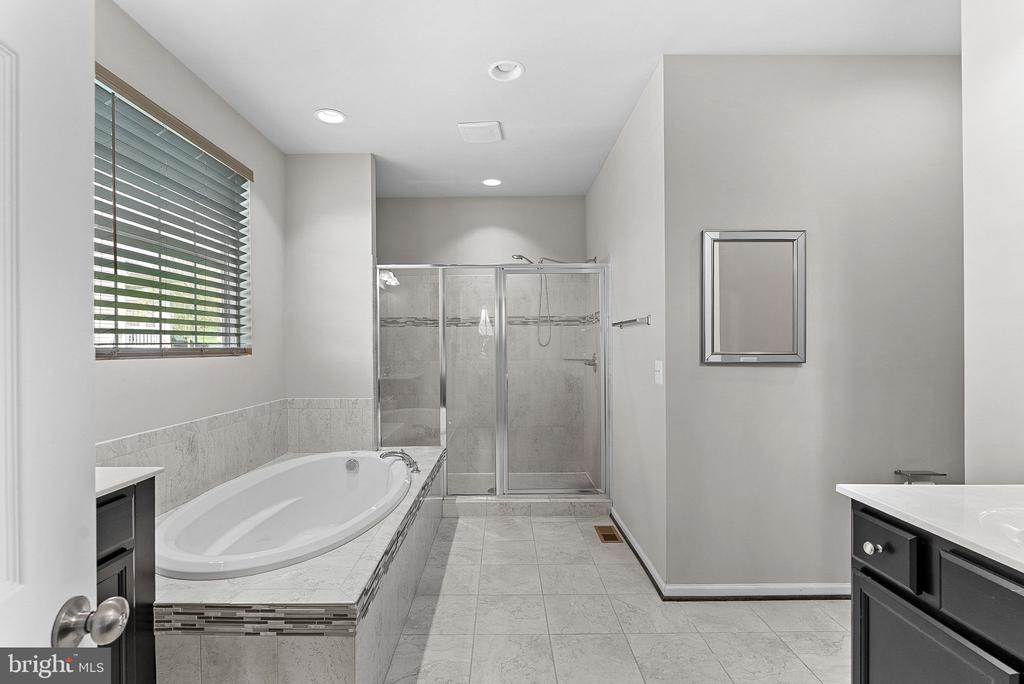 35829 PENINSULA COURT