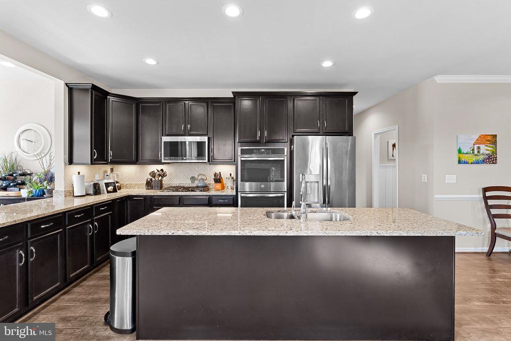 35829 PENINSULA COURT