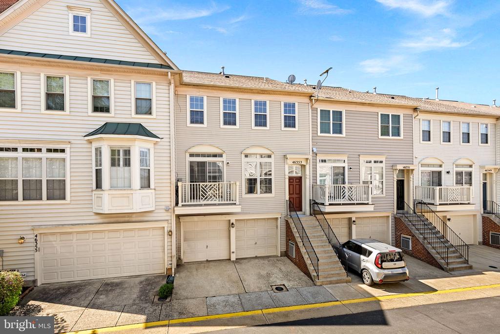 46353 VILLA SQUARE