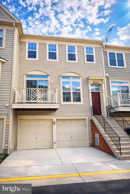 46353 VILLA SQUARE