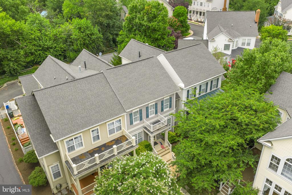 516 GENTLEWOOD SQUARE