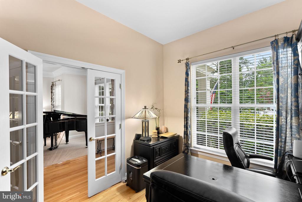 516 GENTLEWOOD SQUARE