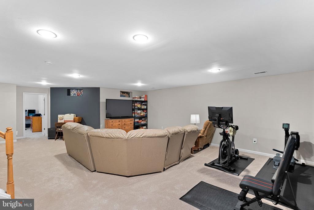 516 GENTLEWOOD SQUARE