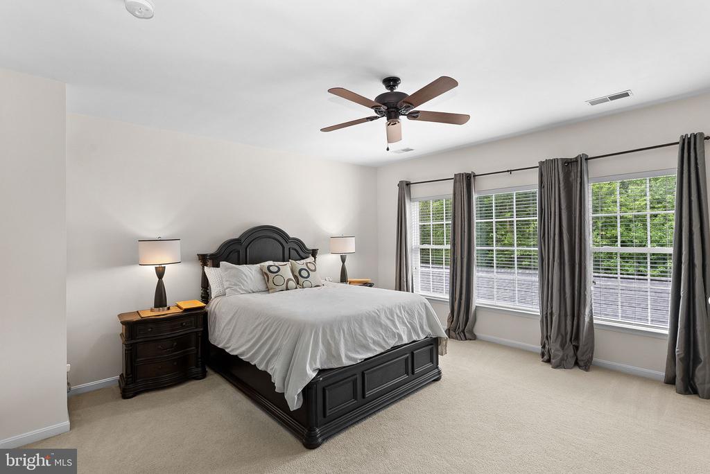 516 GENTLEWOOD SQUARE