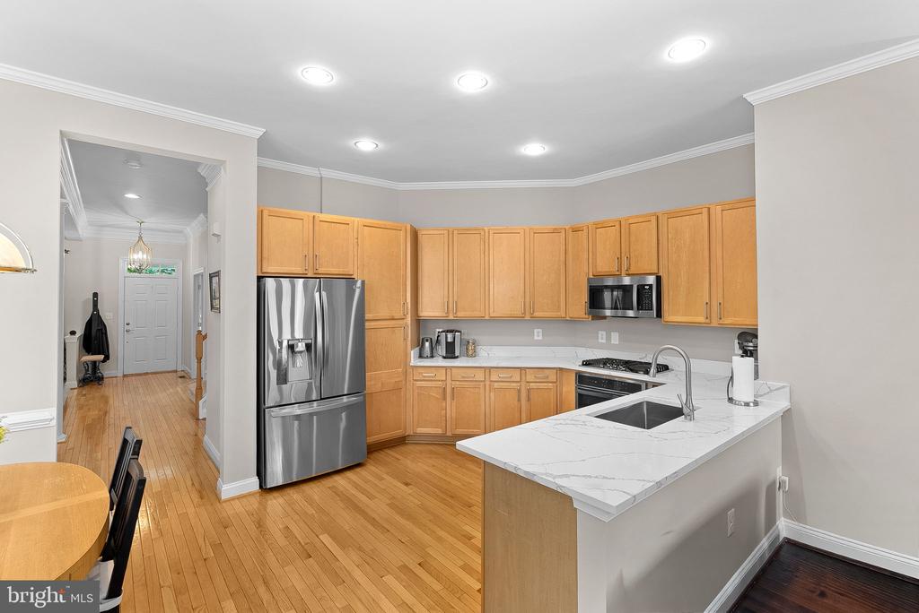 516 GENTLEWOOD SQUARE