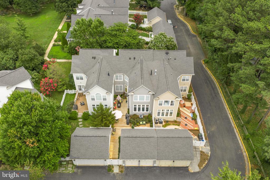 516 GENTLEWOOD SQUARE