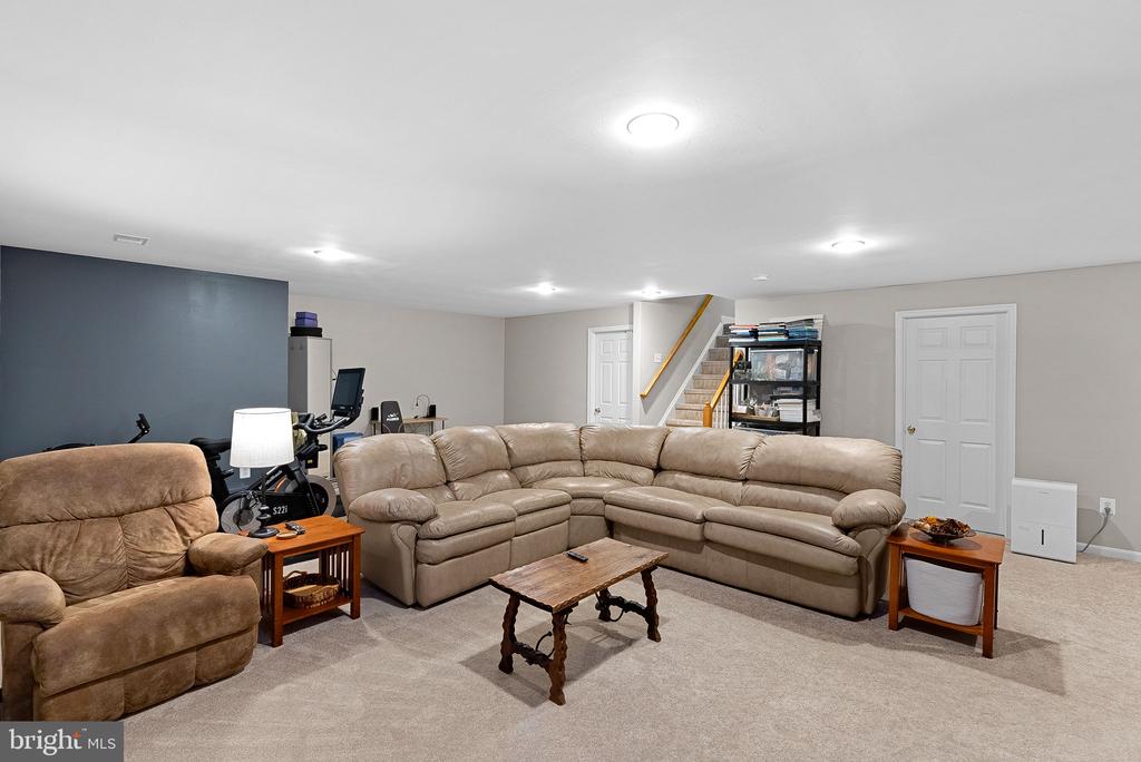 516 GENTLEWOOD SQUARE