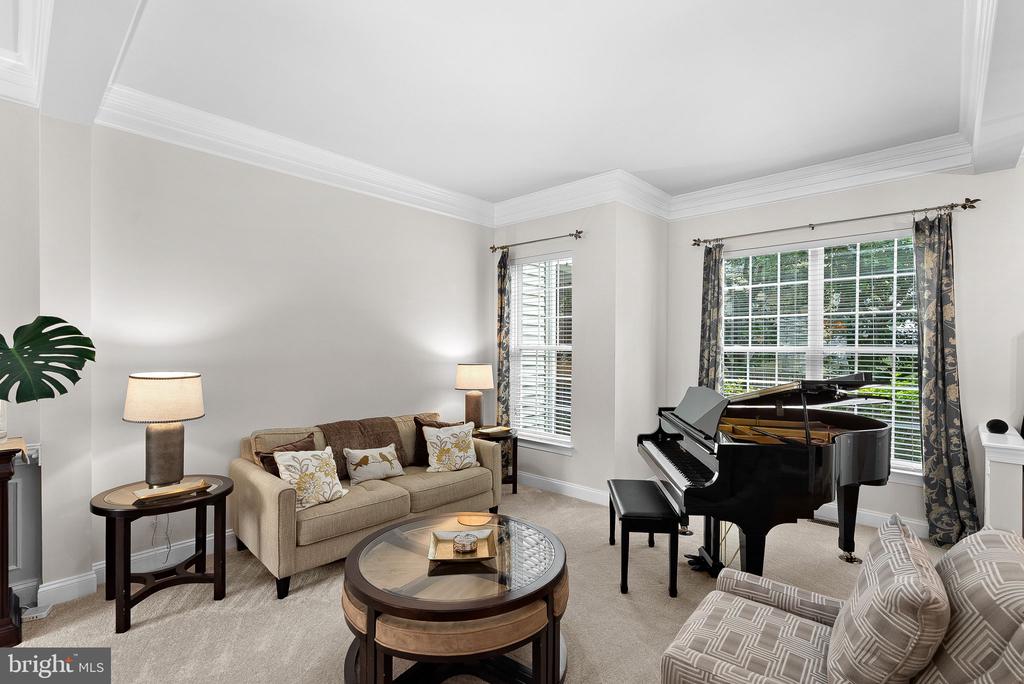 516 GENTLEWOOD SQUARE