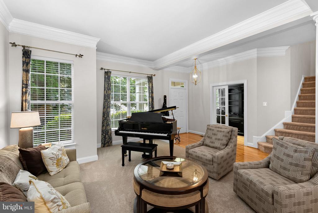 516 GENTLEWOOD SQUARE