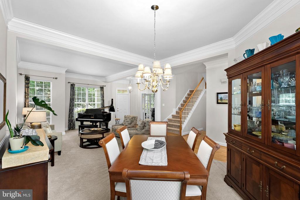516 GENTLEWOOD SQUARE