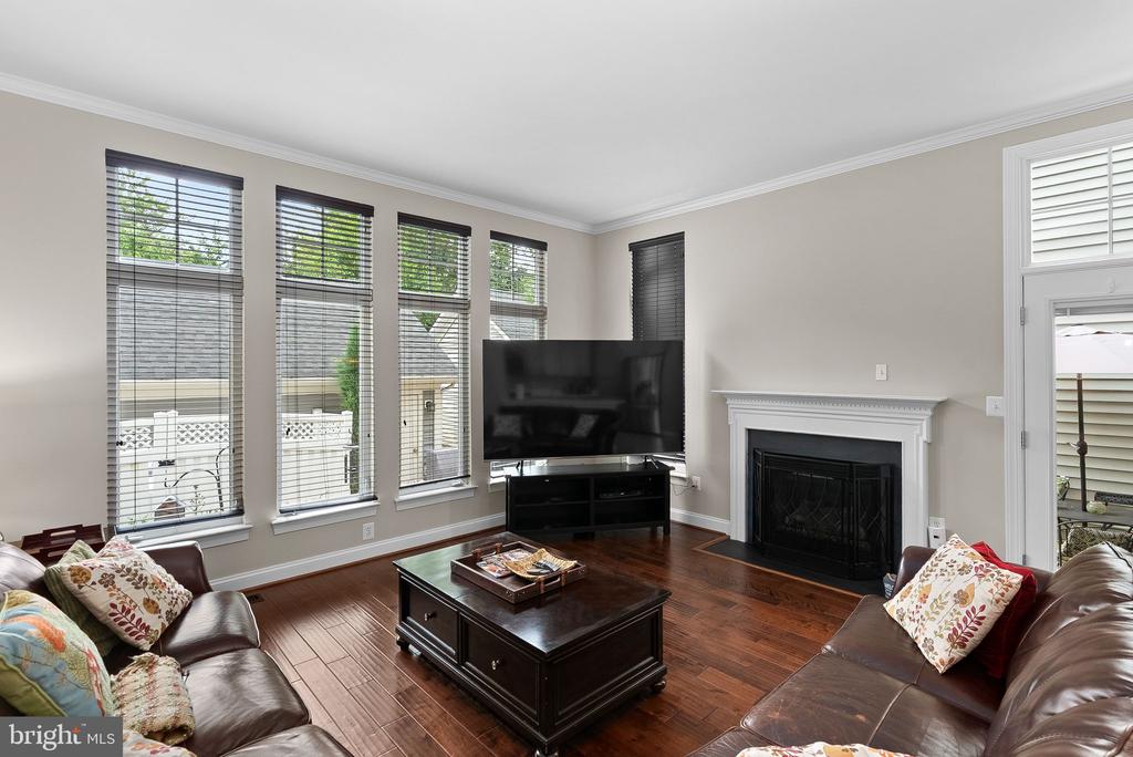 516 GENTLEWOOD SQUARE