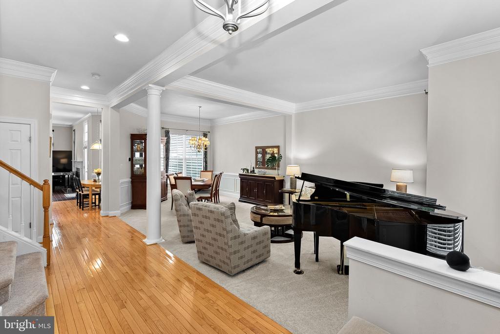 516 GENTLEWOOD SQUARE