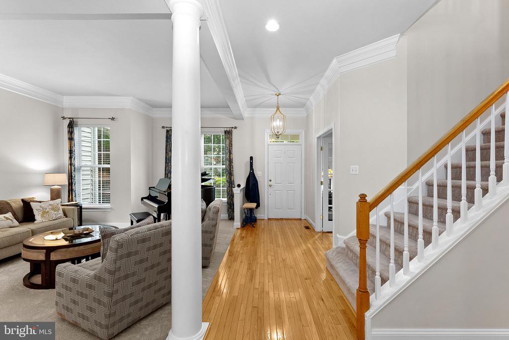 516 GENTLEWOOD SQUARE