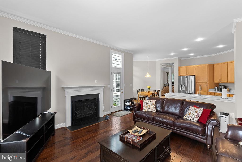 516 GENTLEWOOD SQUARE