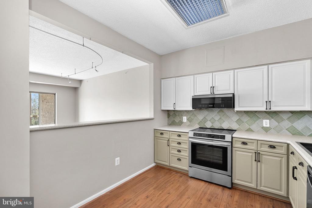 19375 CYPRESS RIDGE TERRACE Unit: 322