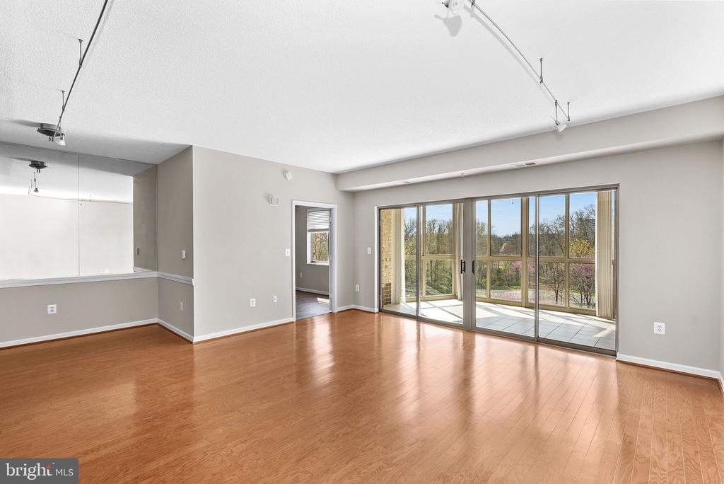 19375 CYPRESS RIDGE TERRACE Unit: 322