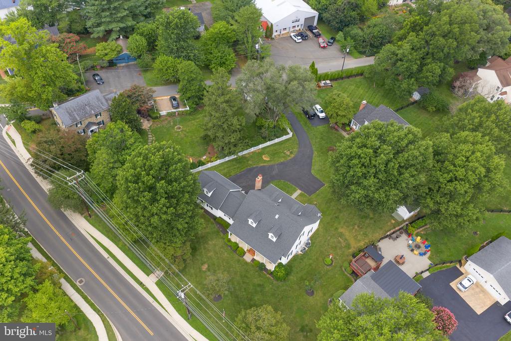 22 E LOUDOUN STREET