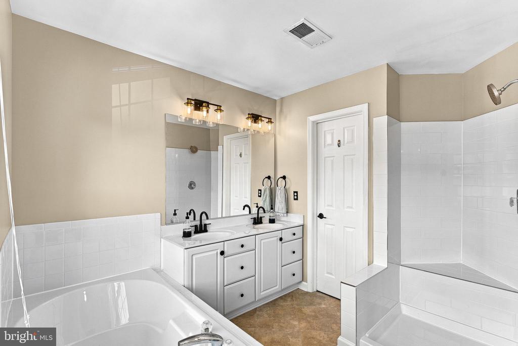 47684 WOOLCOTT SQUARE