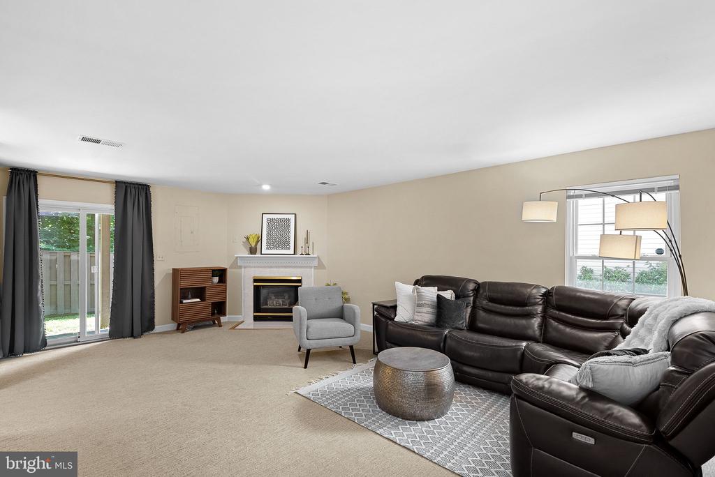 47684 WOOLCOTT SQUARE