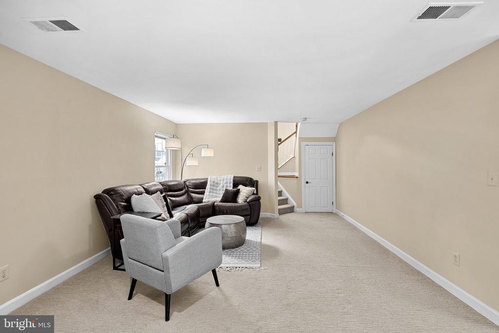 47684 WOOLCOTT SQUARE