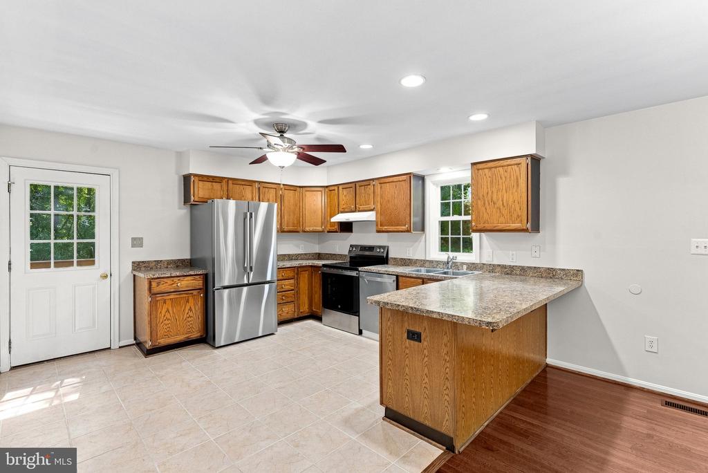 38151 SNICKERSVILLE TURNPIKE