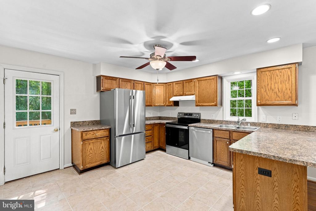 38151 SNICKERSVILLE TURNPIKE