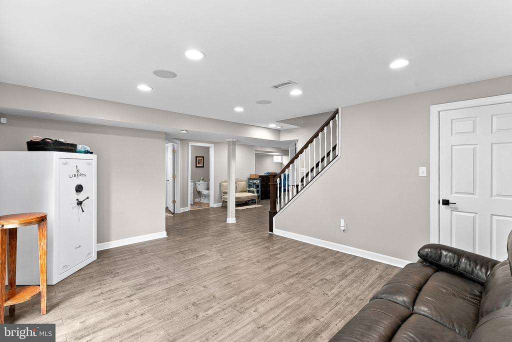 38332 STONE EDEN DRIVE
