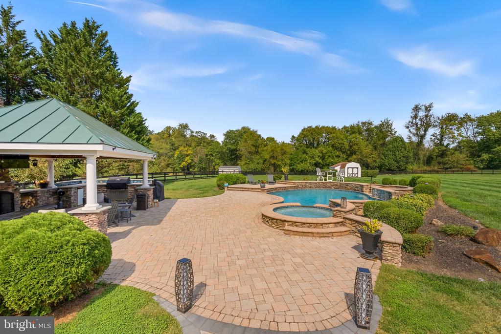 38332 STONE EDEN DRIVE