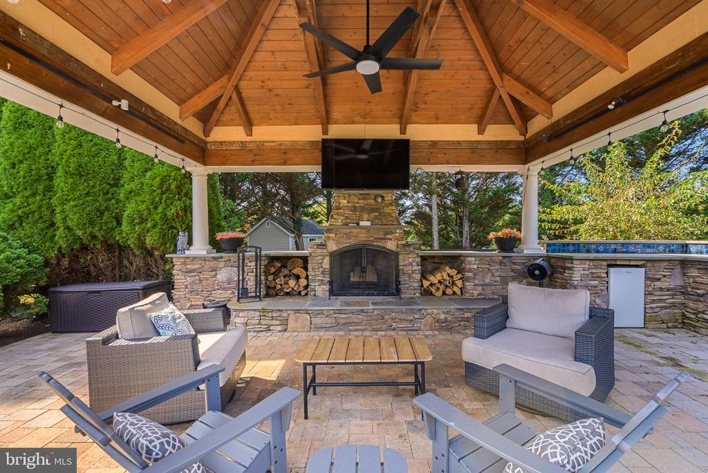 38332 STONE EDEN DRIVE