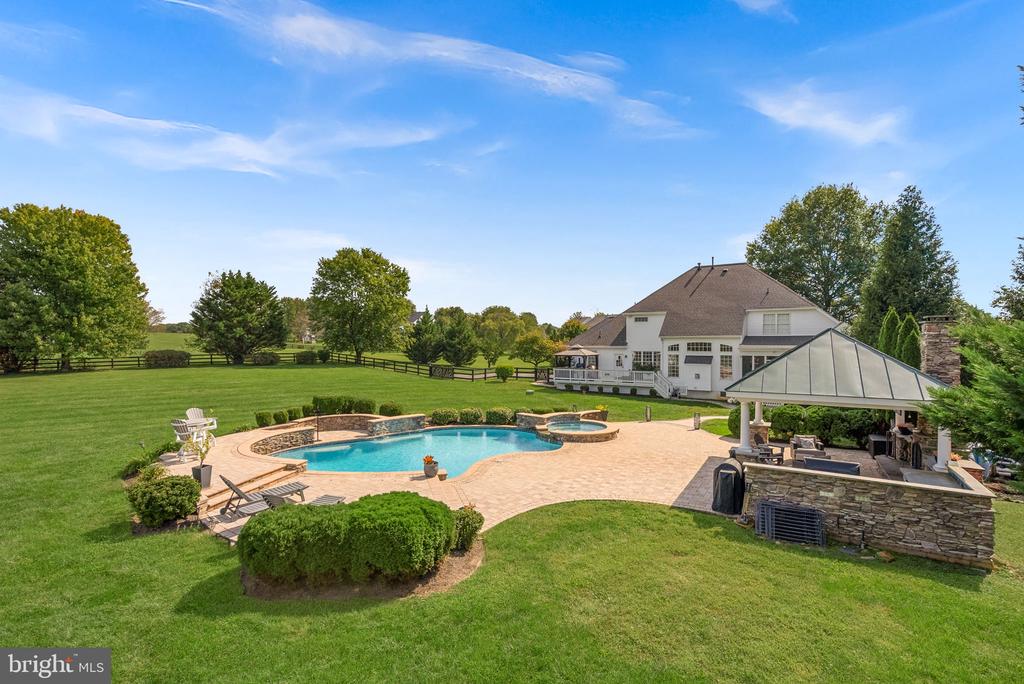 38332 STONE EDEN DRIVE