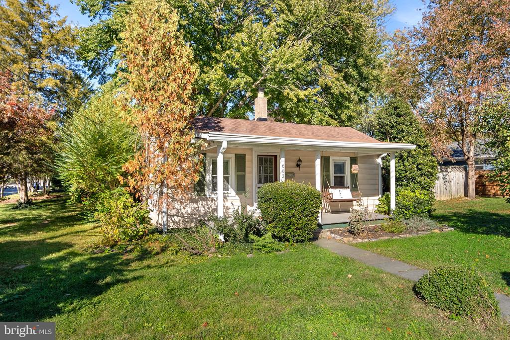 602 Blue Ridge Avenue NE Leesburg VA