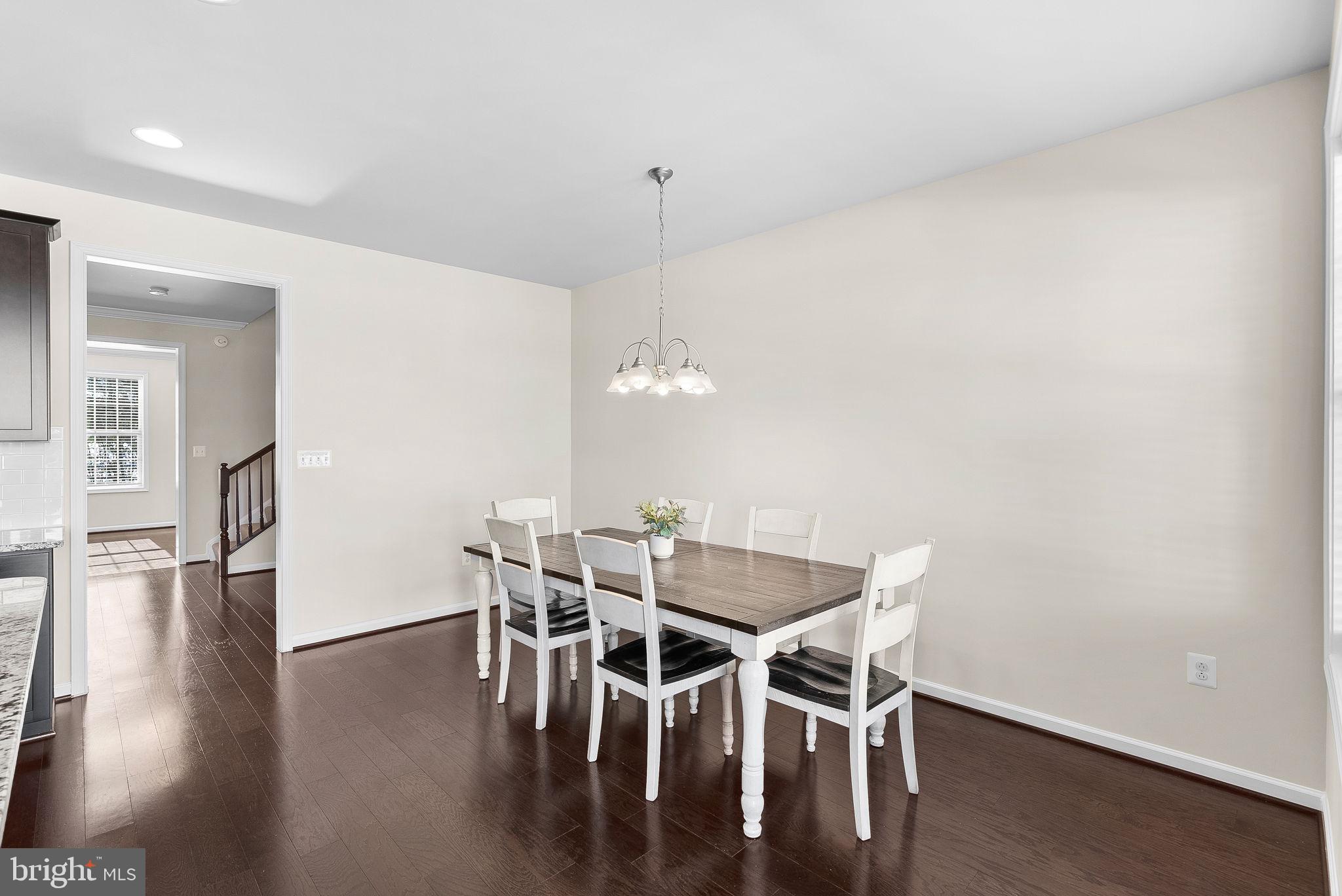 16009 Marsh Pl