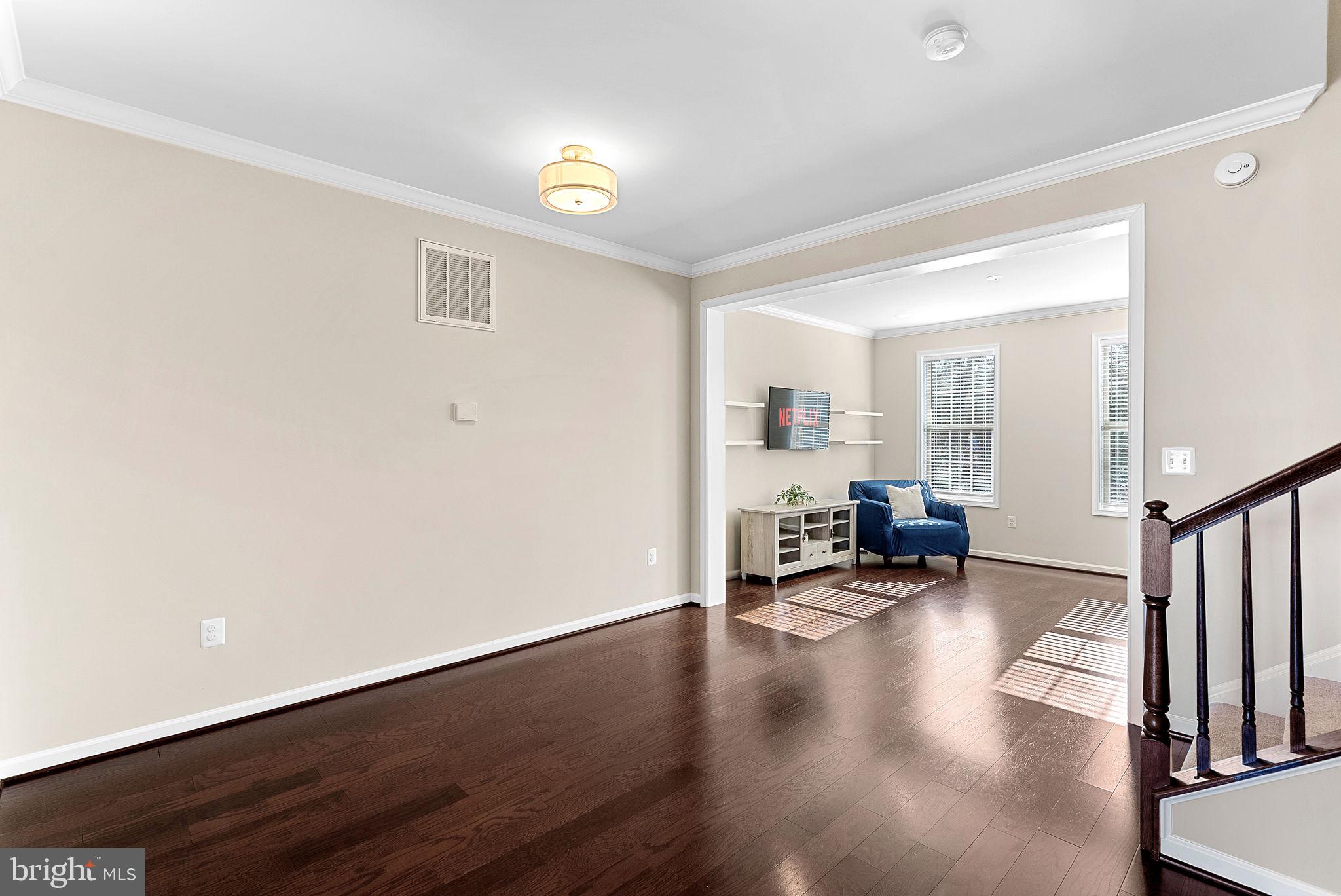 16009 Marsh Pl