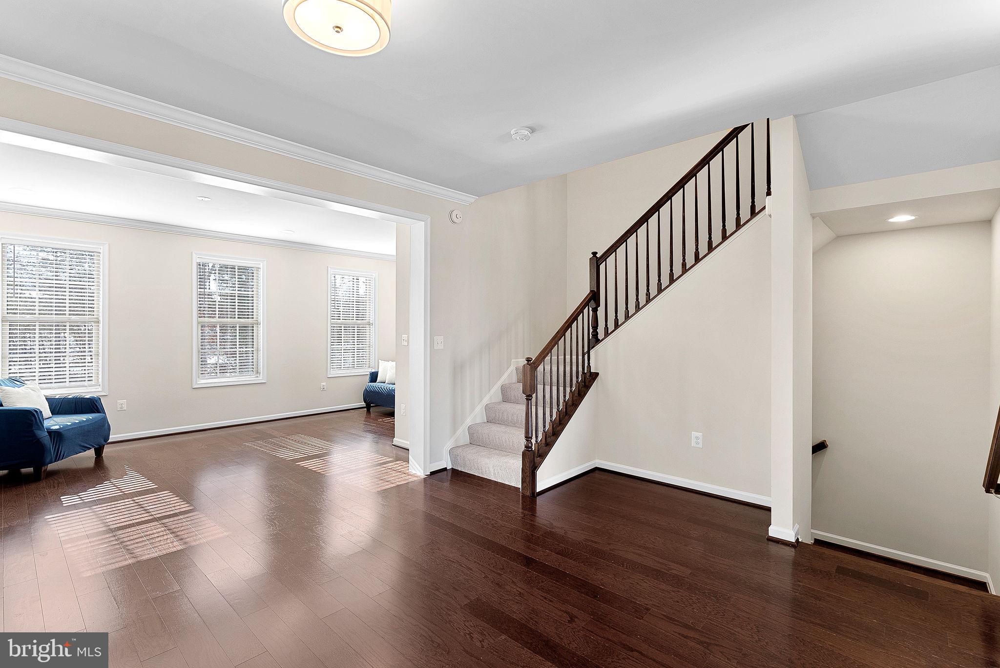 16009 Marsh Pl