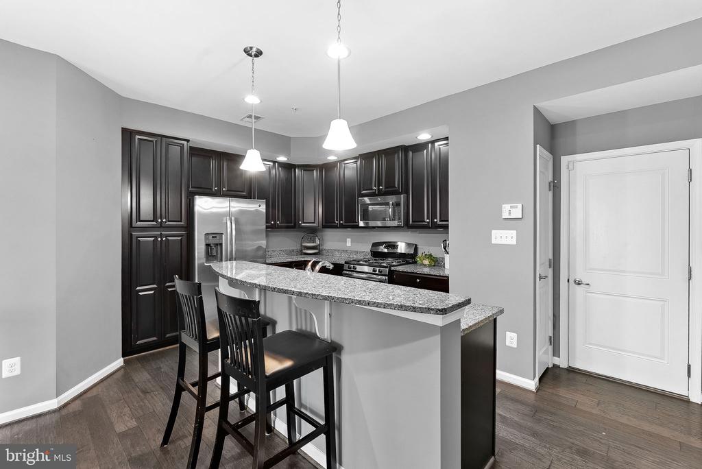 7471 Brunson Cir #10a