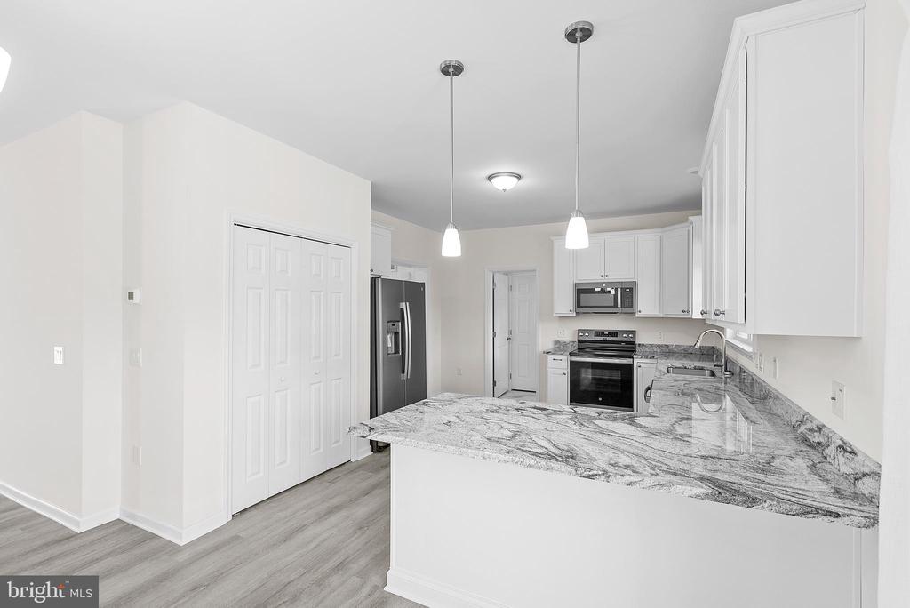56 EVERGREEN CT