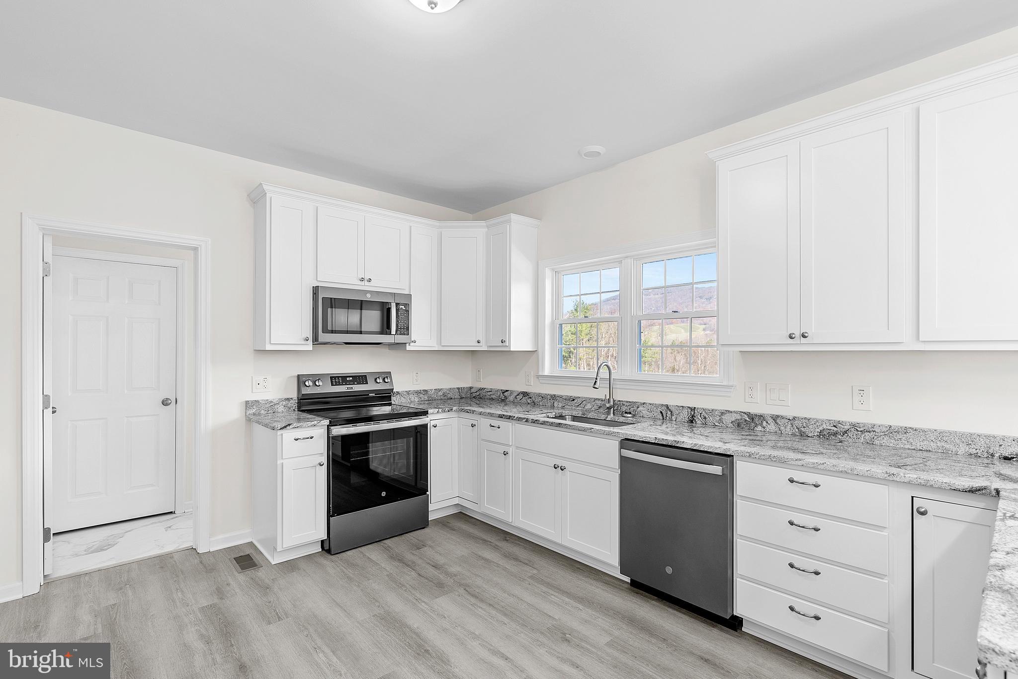 56 EVERGREEN CT