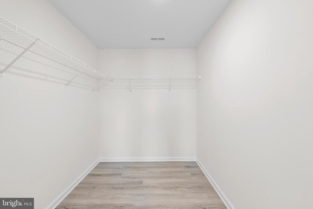 56 EVERGREEN CT