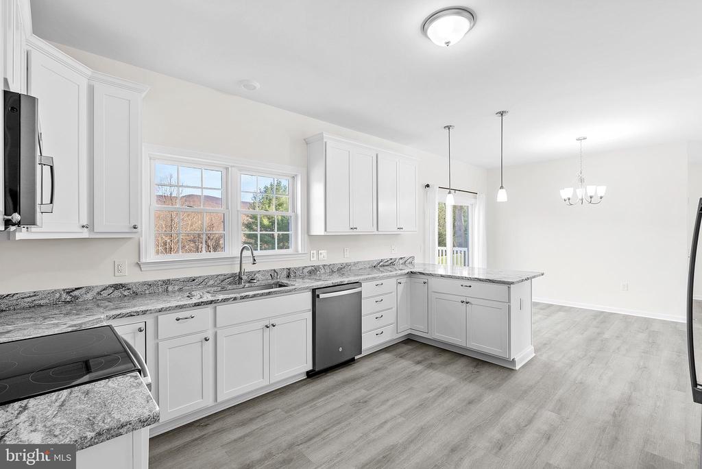 56 EVERGREEN CT