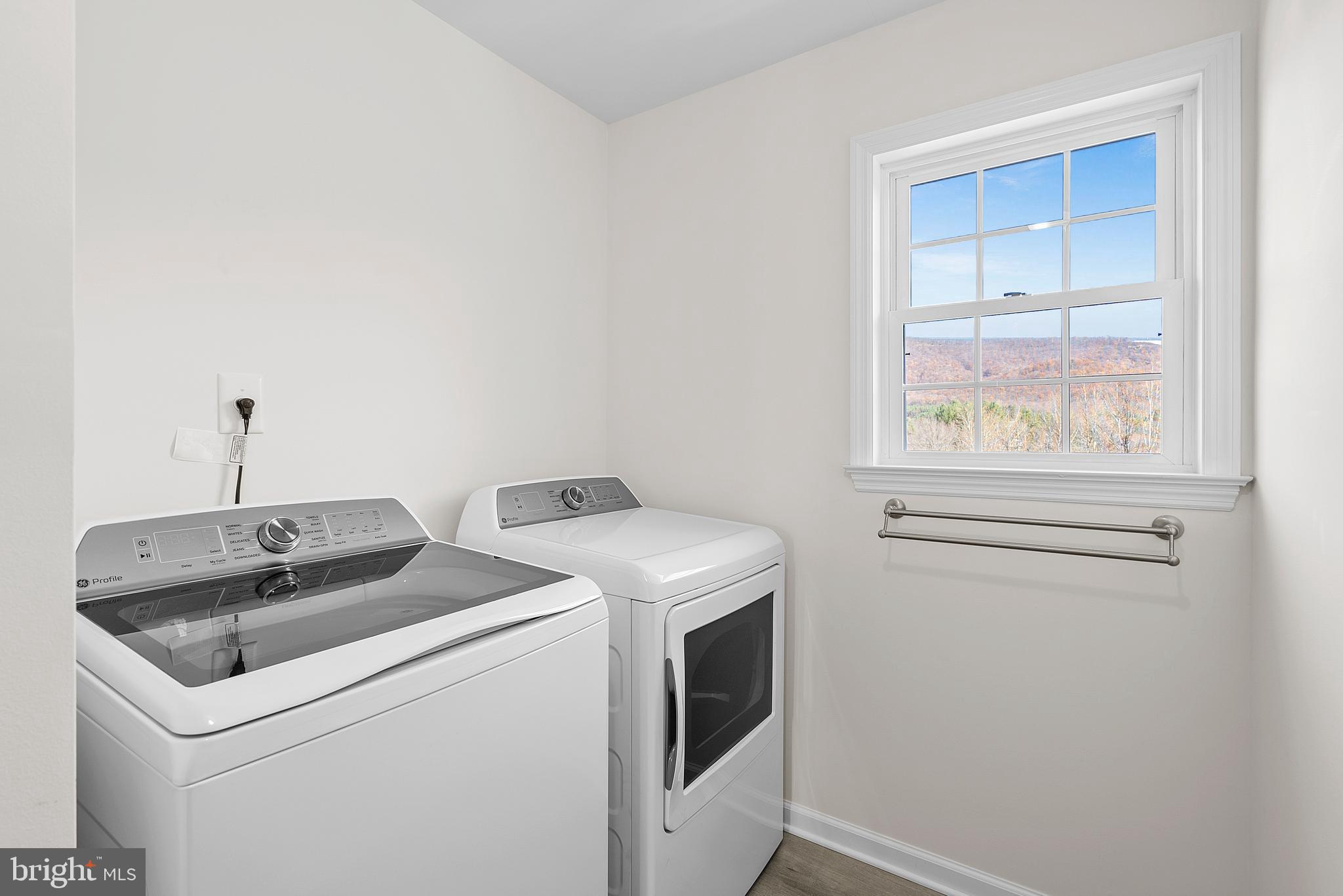 56 EVERGREEN CT