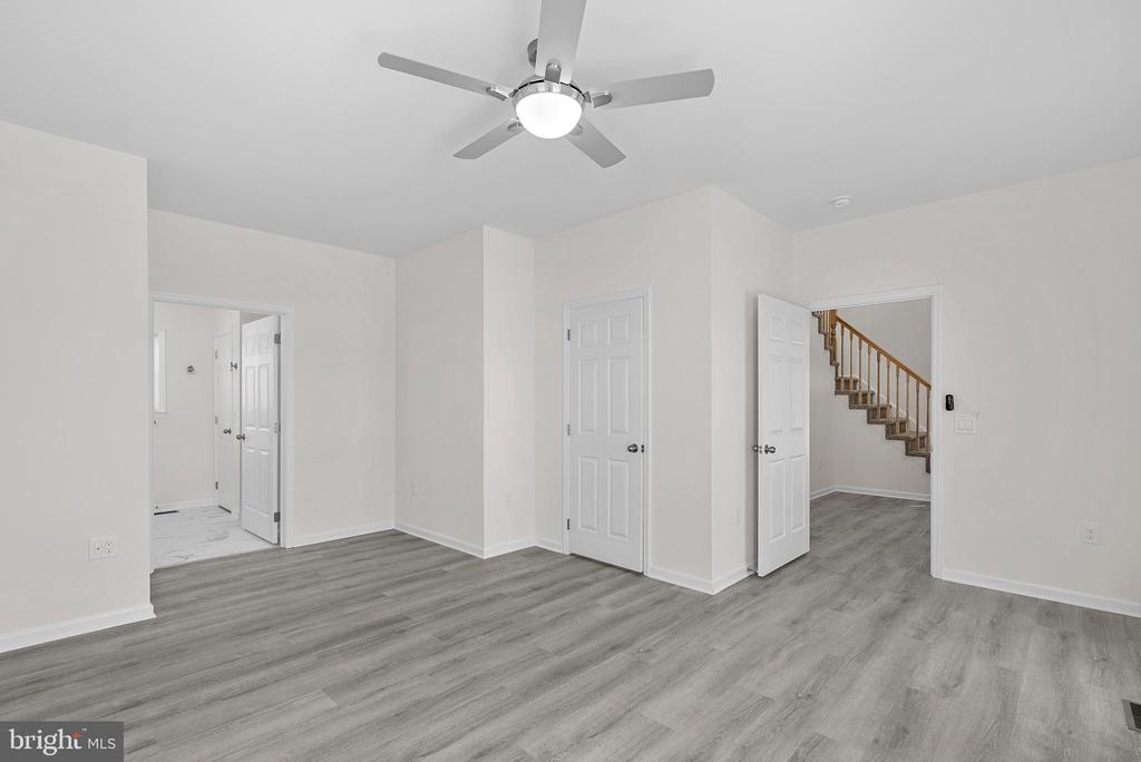 56 EVERGREEN CT