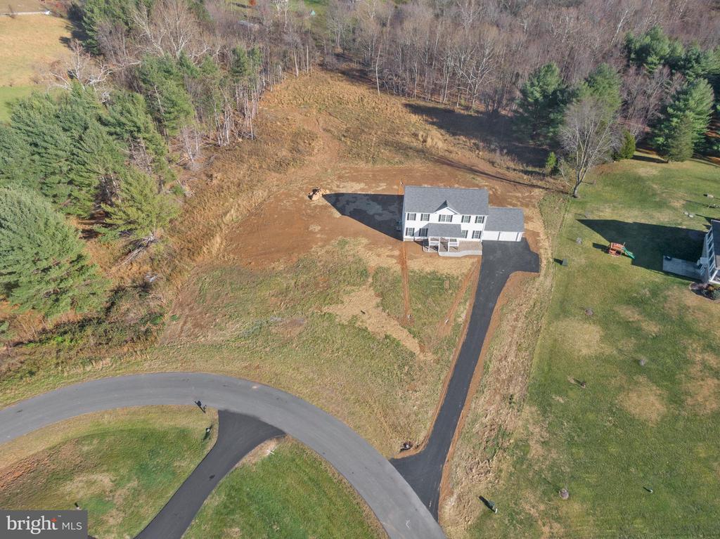 56 EVERGREEN CT