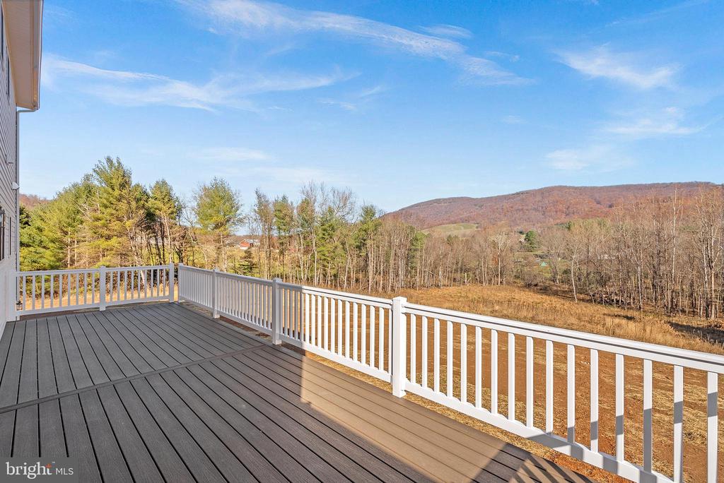 56 EVERGREEN CT