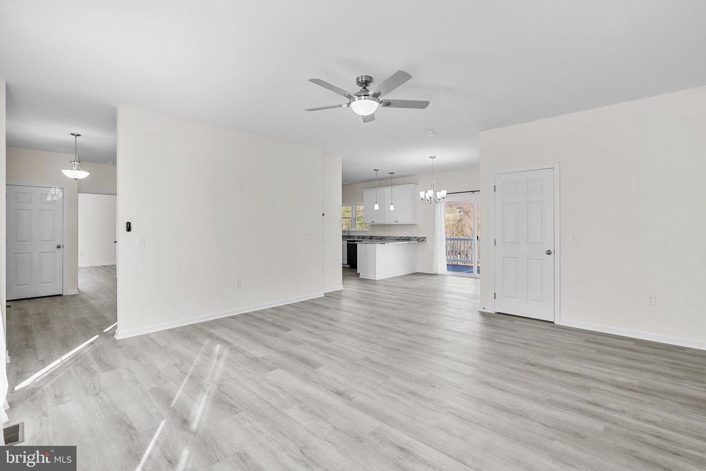 56 EVERGREEN CT