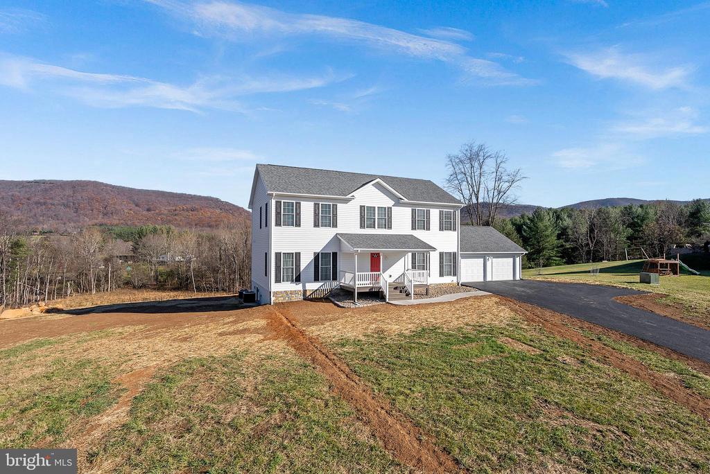 56 EVERGREEN CT