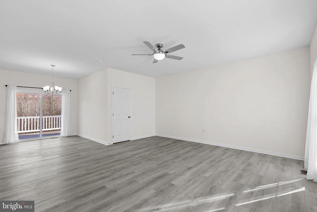 56 EVERGREEN CT