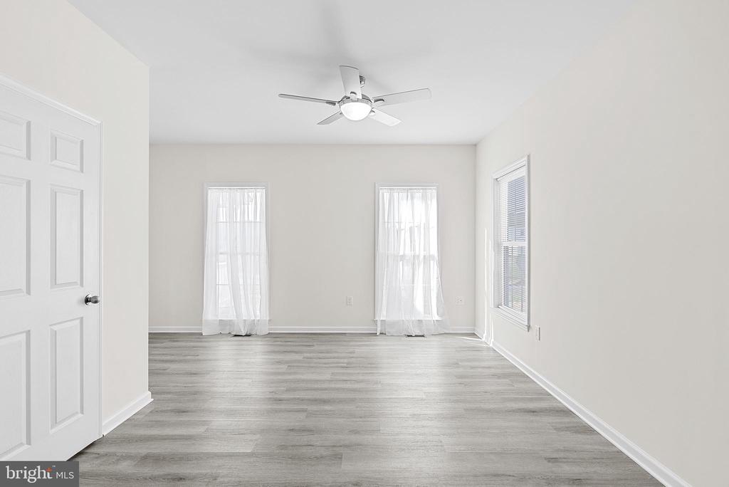 56 EVERGREEN CT