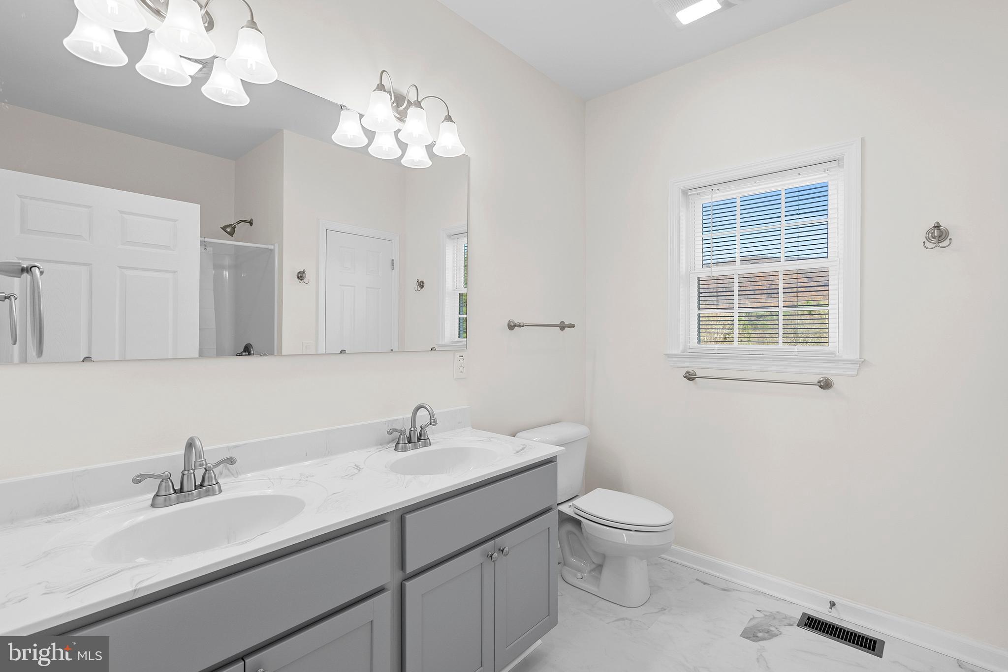56 EVERGREEN CT
