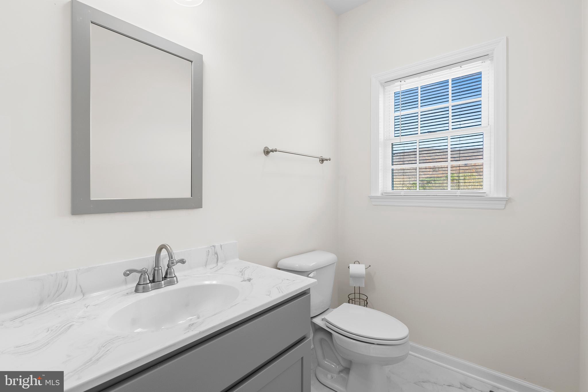 56 EVERGREEN CT