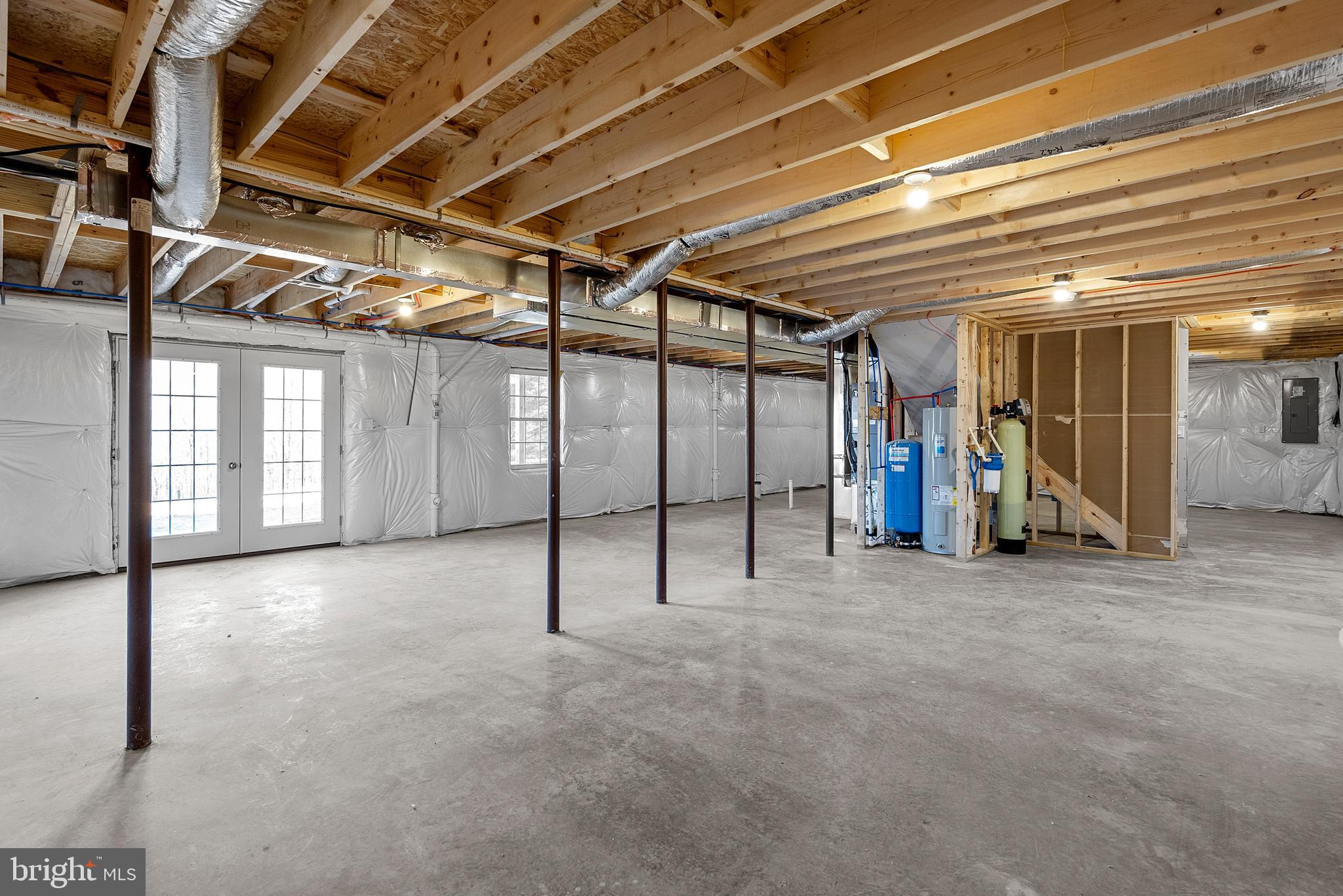 56 EVERGREEN CT